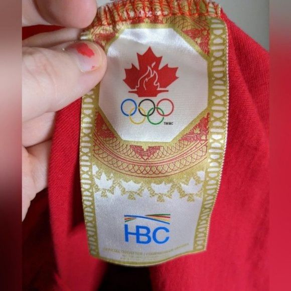 Team Canada HBC Official Athlete T-shirt Exclusive Rare 2006 Olympics Turin - Picture 6 of 8